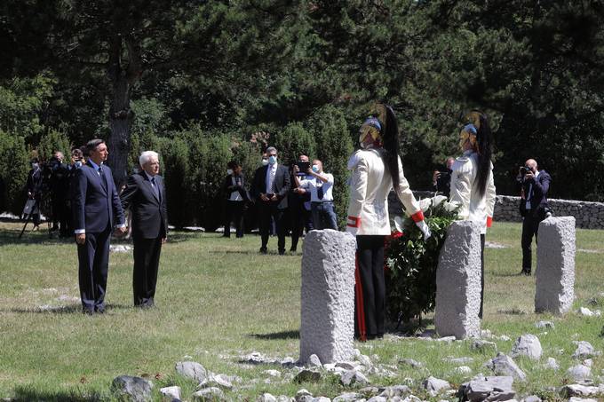 Predsednik Pahor in predsednik Mattarella na obeleitvi 100. obletnice poiga in slovesne vrnitve Narodnega doma v Trstu slovenski narodni skupnosti v Italiji